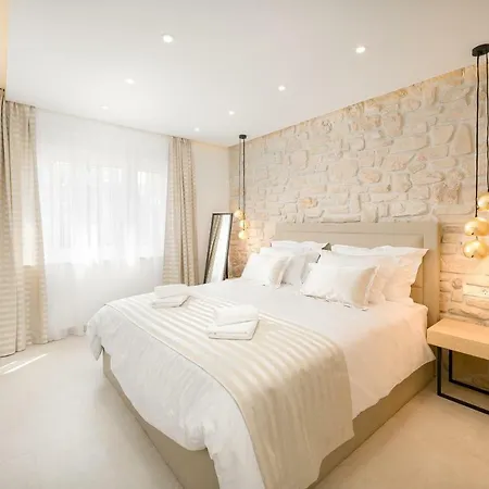 Lyra Apartamento *